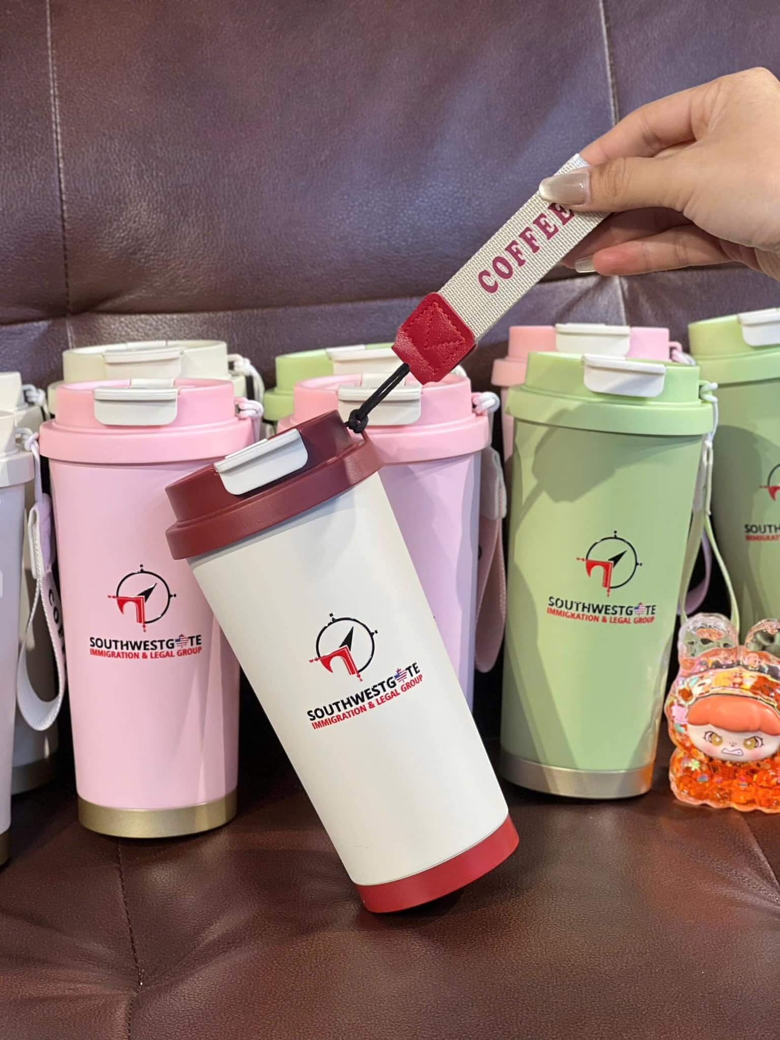 Quà tặng cho công nhân viên in logo